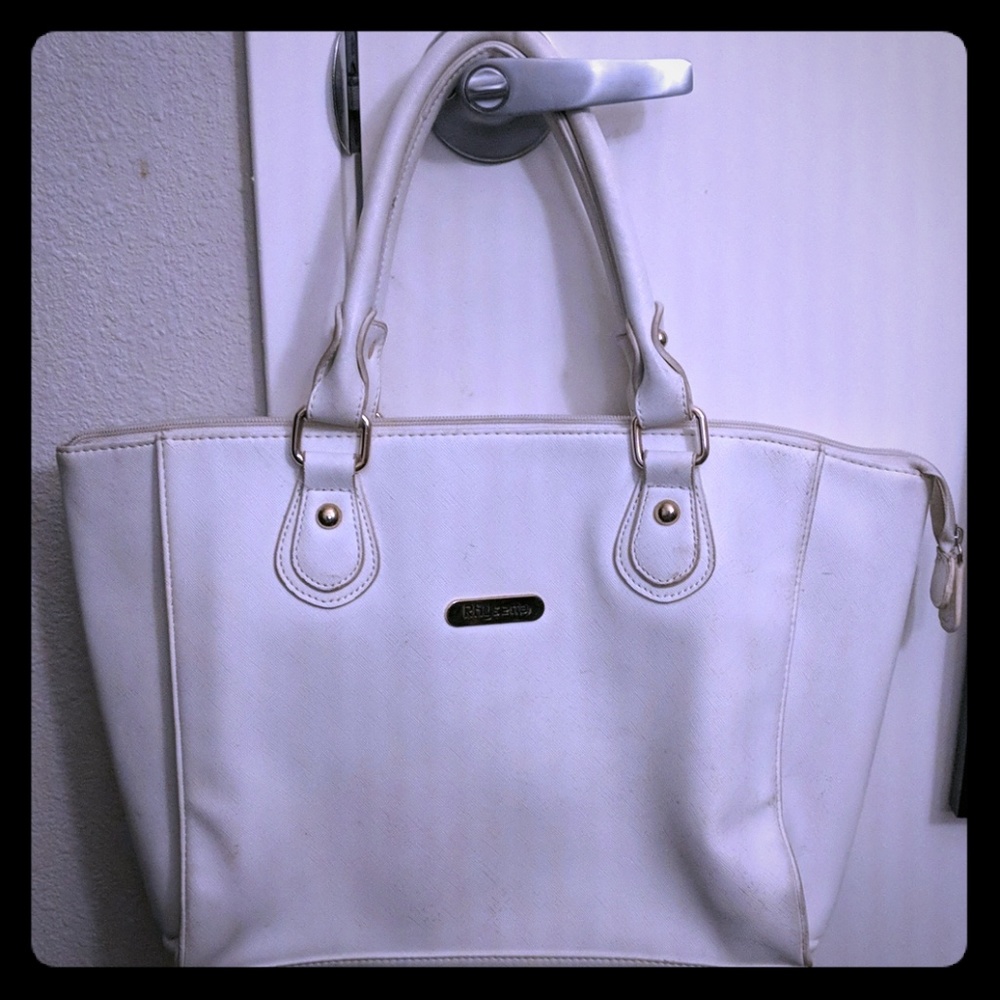 White faux leather bag